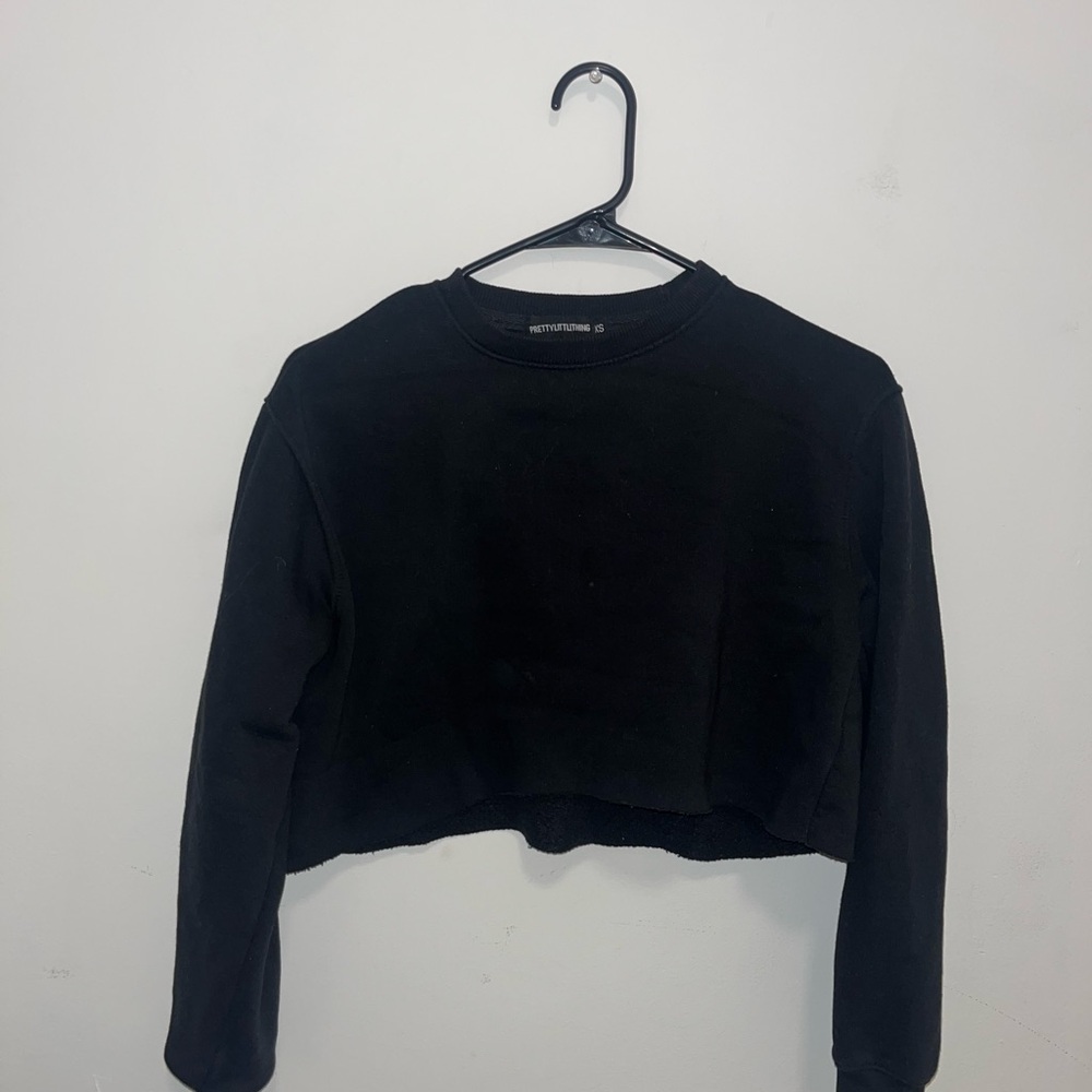 Pretty little thing black cropped crew neck sweatshirt